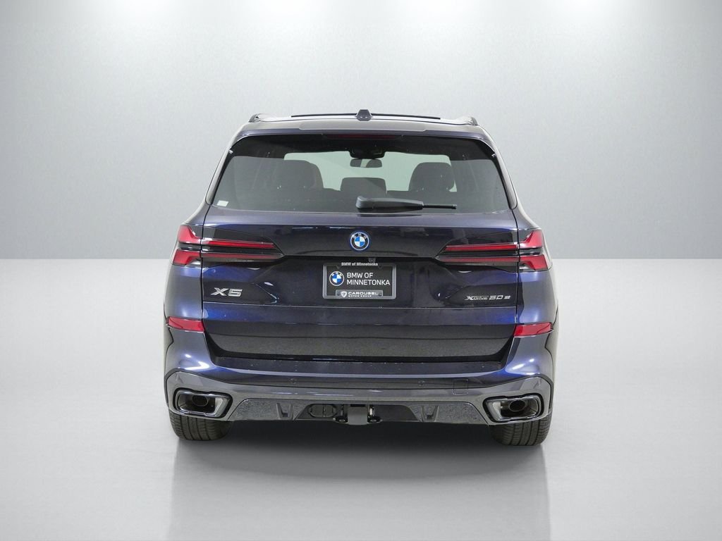 New 2026 Carbon Black Metallic BMW xDrive50e image 10