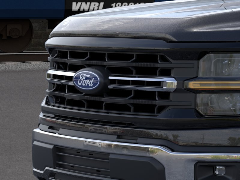 New 2026 Agate Black Metallic Ford XLT image 17