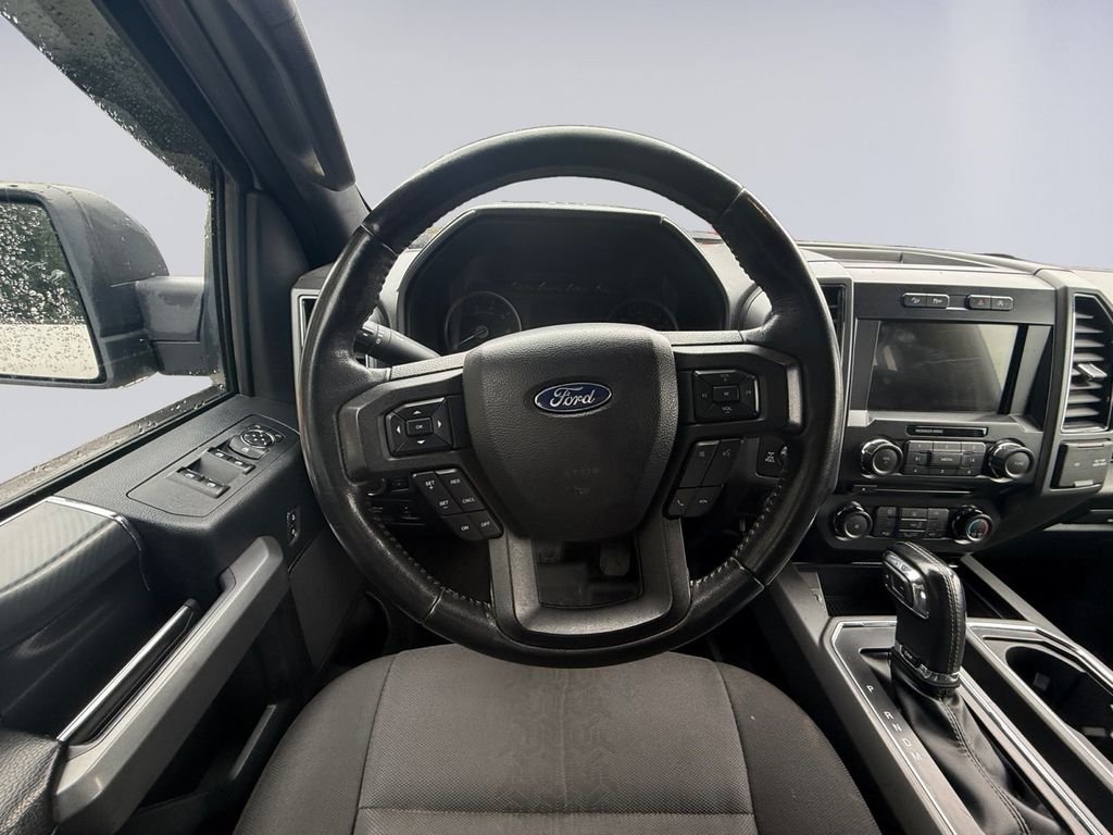Used 2018  Ford XLT image 13