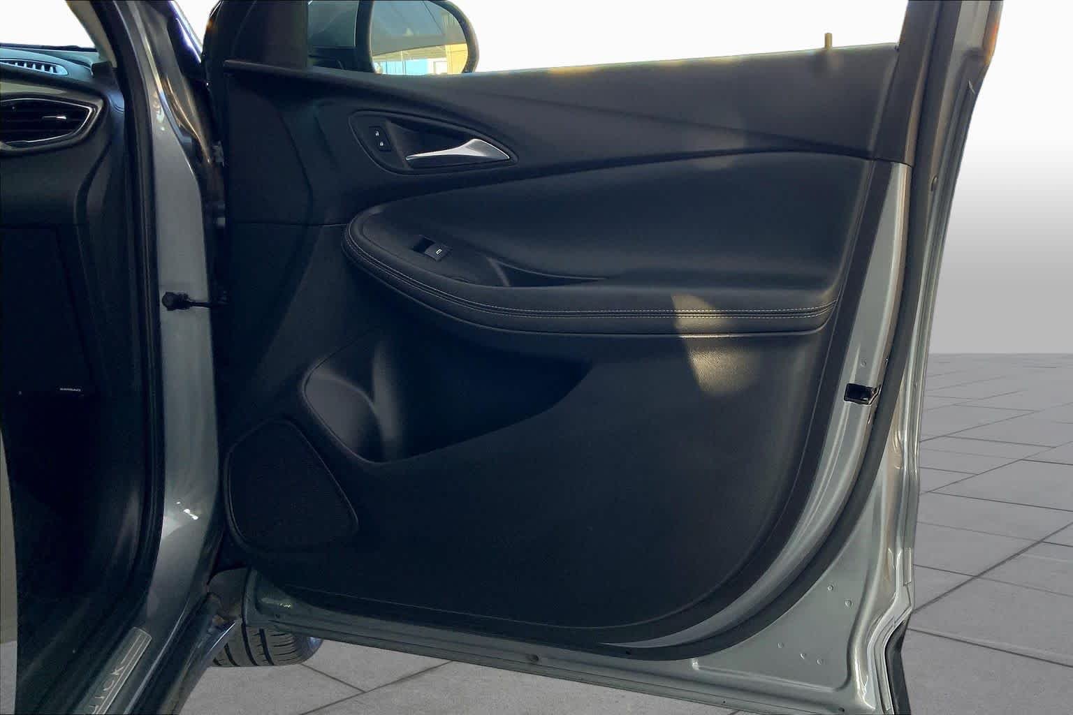 Used 2023 Moonstone Gray Metallic Buick Select image 23