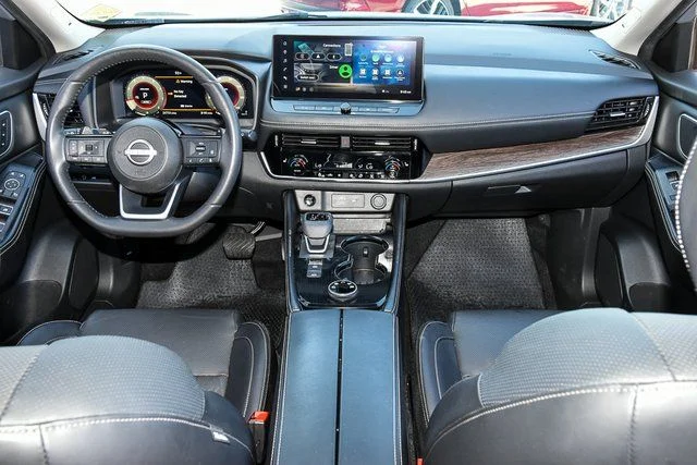 2024 Nissan Rogue Platinum - Photo 32