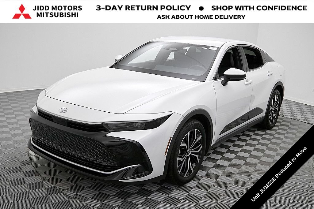 2023 Toyota Crown XLE