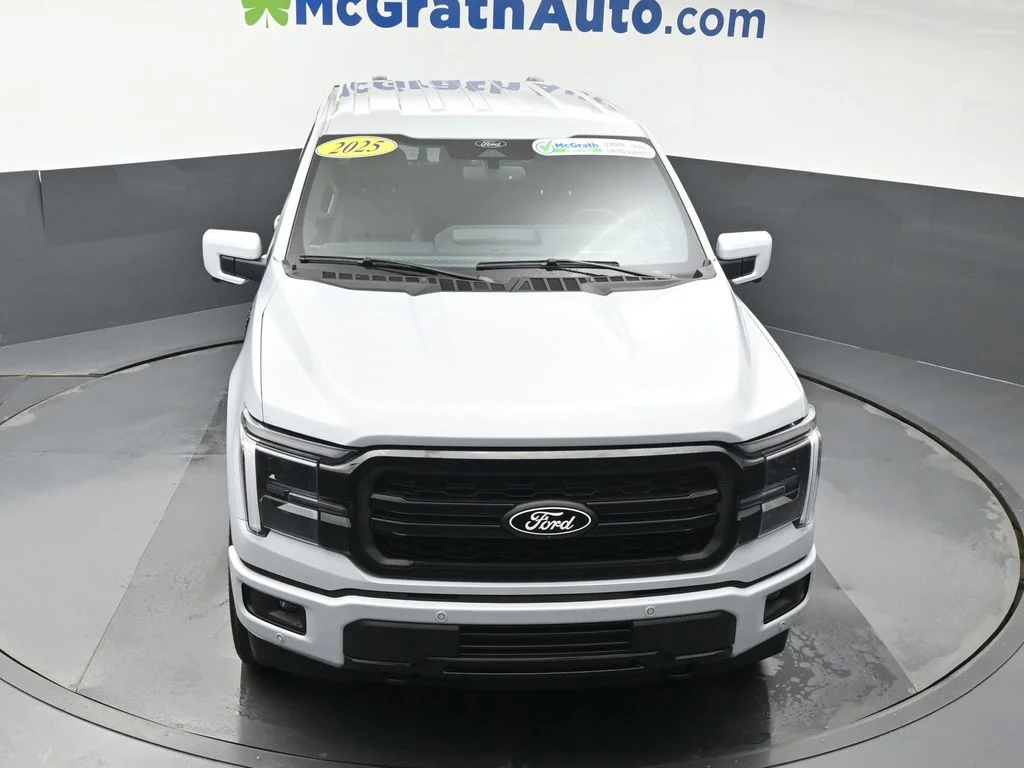 Certified Used 2025 White Ford Lariat image 28