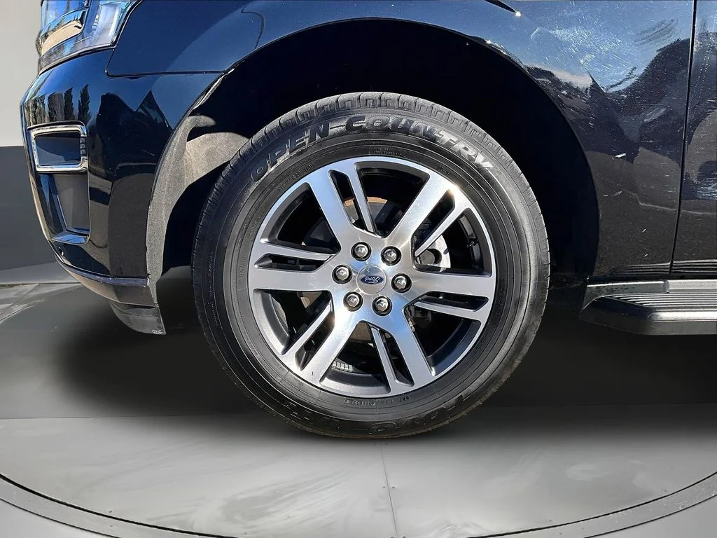 Used 2024 Black Ford Limited image 33