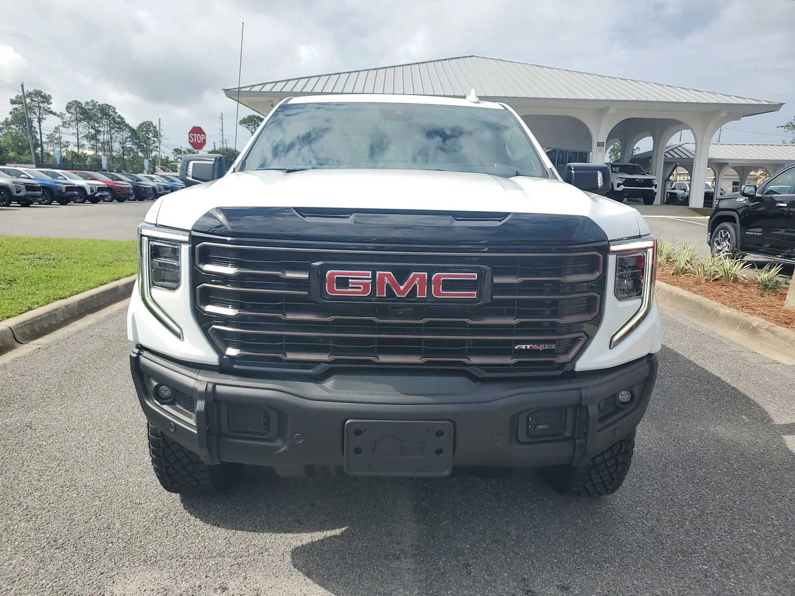 New 2026 Summit White GMC AT4X image 9