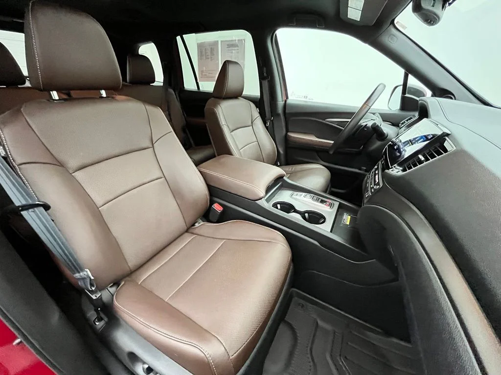 Used 2025 Red Honda EX-L image 35