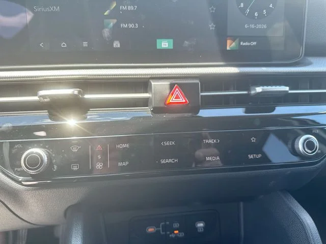 New 2026 Glacial White Pearl Kia LX image 18