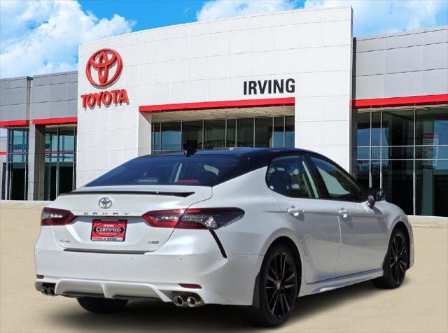 Certified Used 2024 MID BLK/WIND CHILL Toyota  image 4