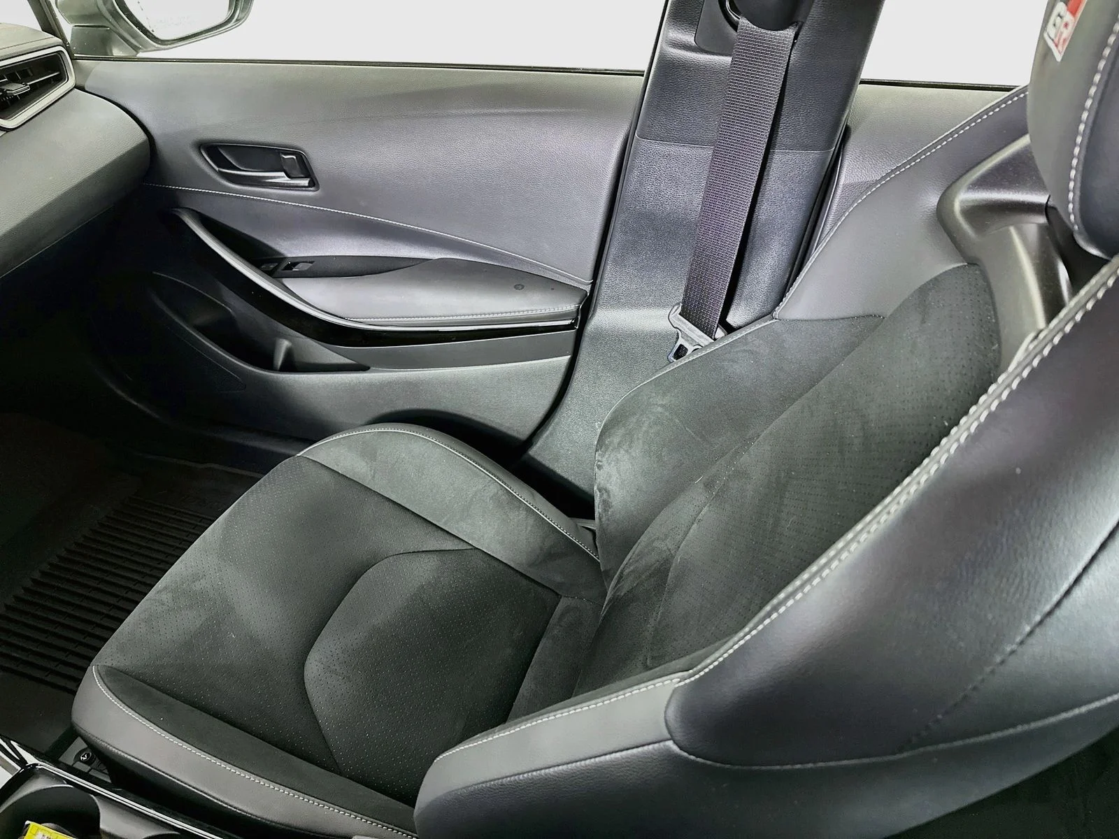 Used 2025 Ice Cap Toyota Premium image 24
