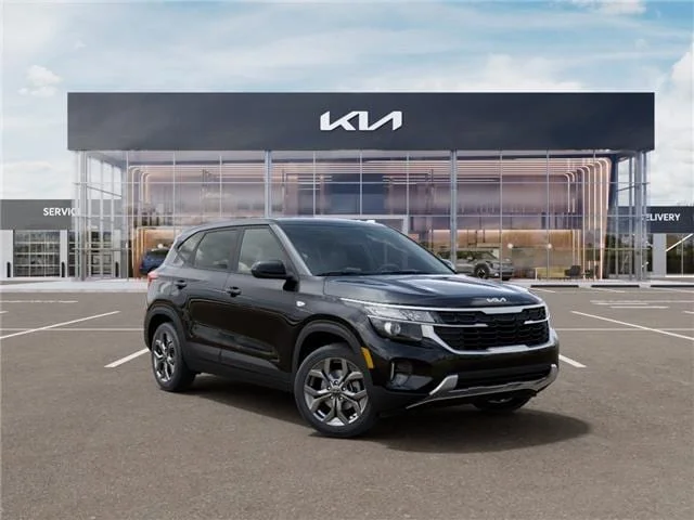 New 2026 Fusion Black Kia LX image 8