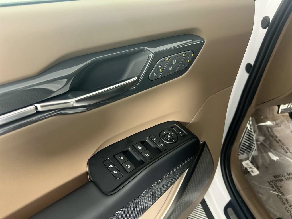 New 2026 Glacial White Pearl / Black Ro Kia GT-Line AWD image 16