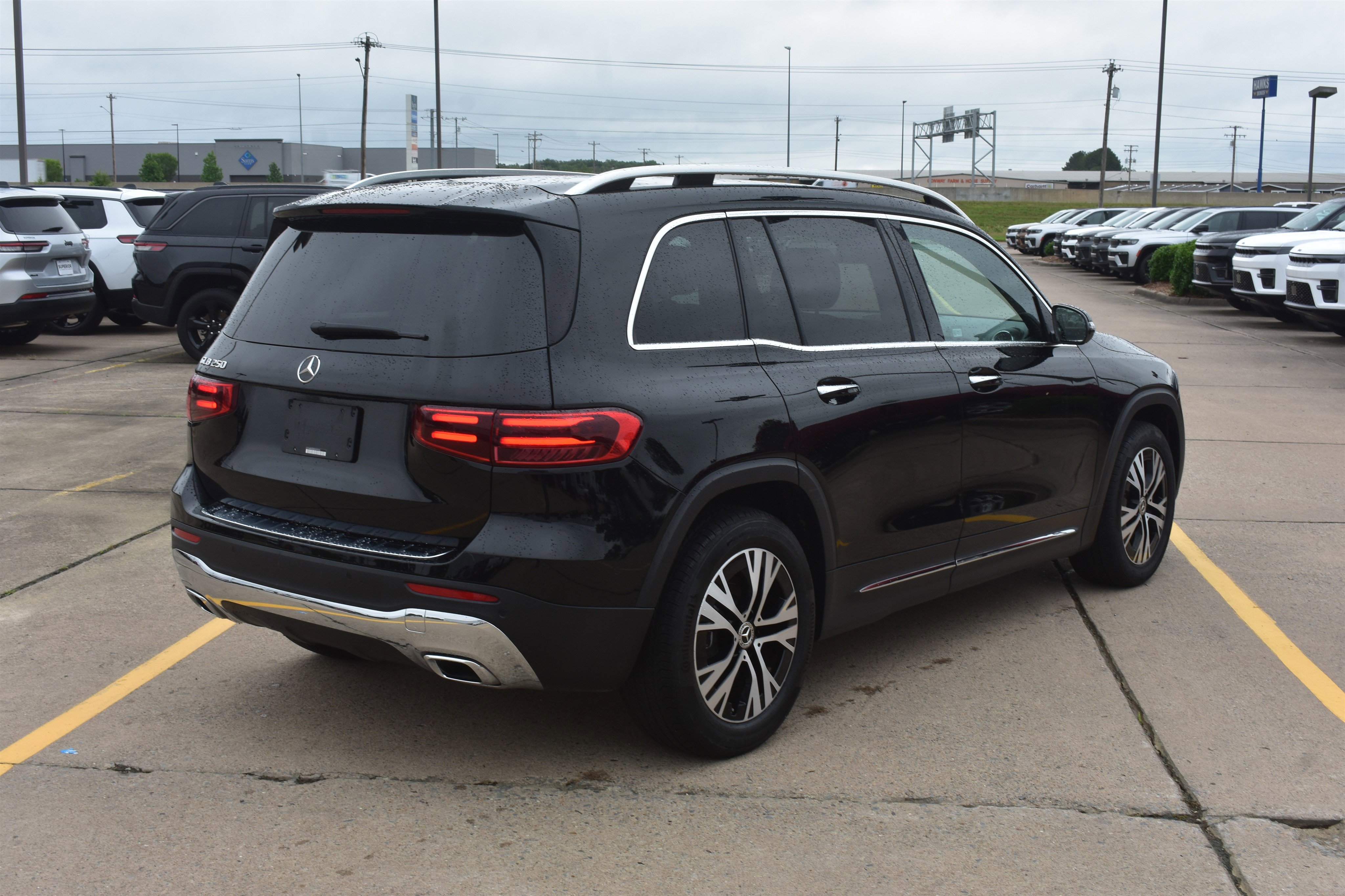 Used 2024  Mercedes-Benz GLB 250 image 5