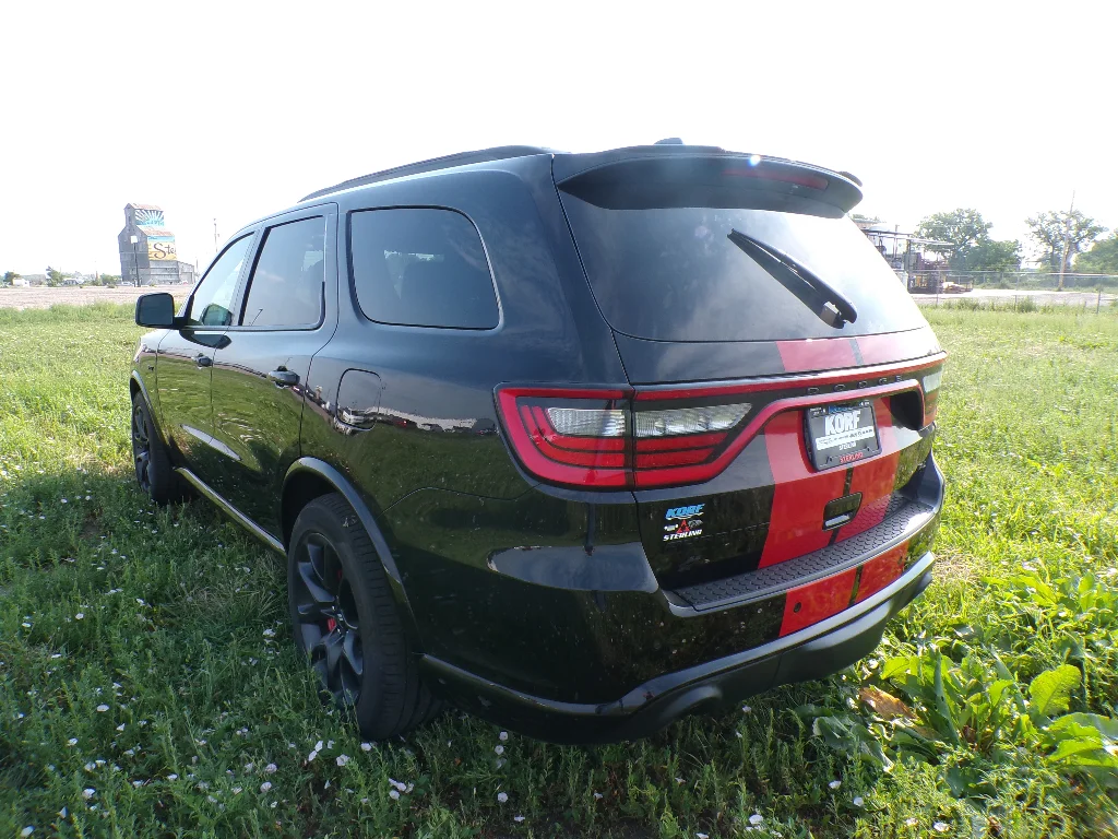 New 2026 Diamond Black Clear-Coat Exterior Paint Dodge R/T 392 Premium image 17