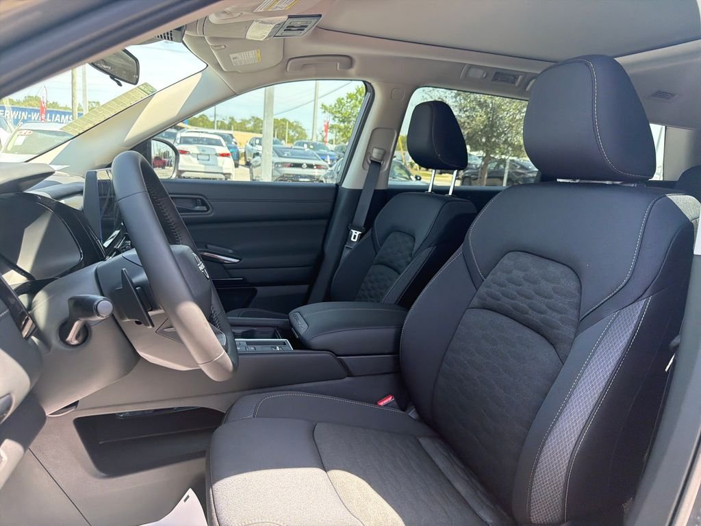 New 2026 Nissan Pathfinder SV 4D Sport Utility