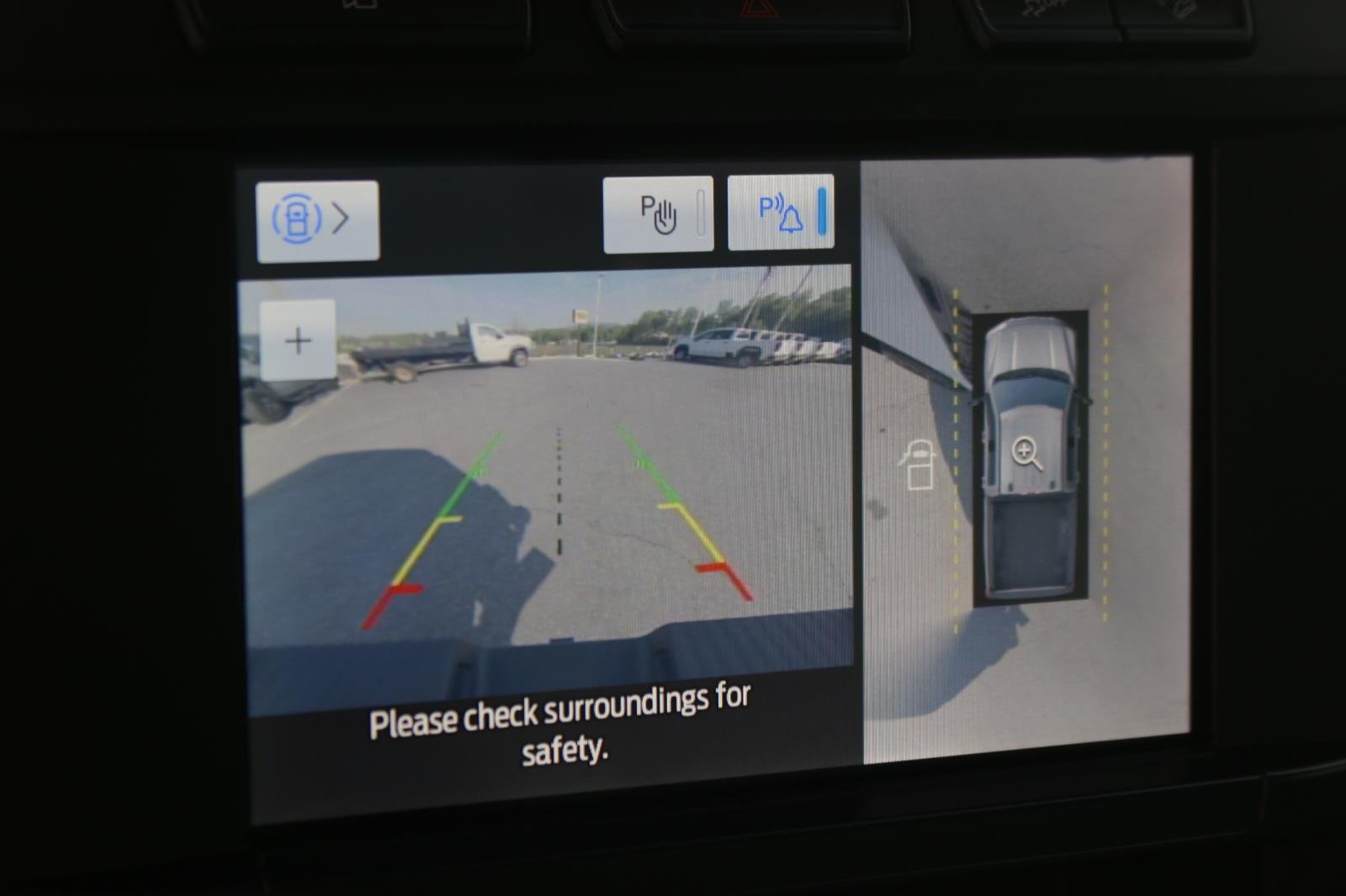 Used 2023 Oxford White Ford XL image 26
