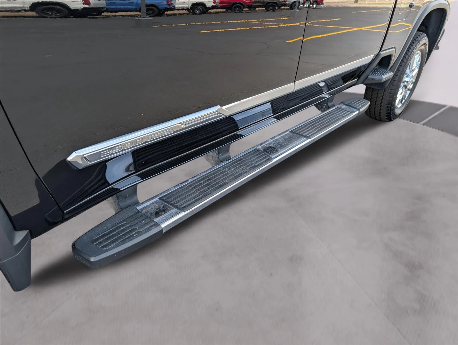 Used 2024 Black Chevrolet High Country image 39