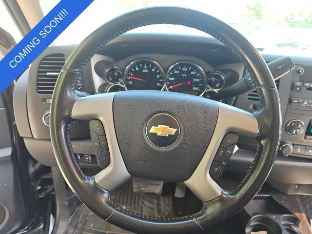 Used 2013 Black Chevrolet LT image 12