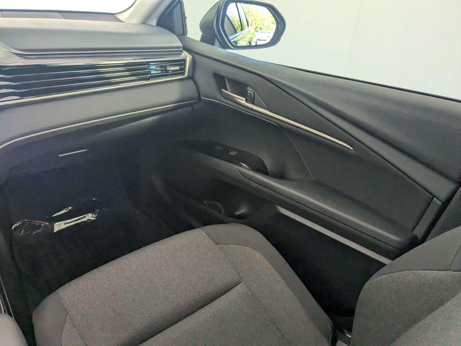 Used 2025 Midnight Black Metallic Toyota LE image 38