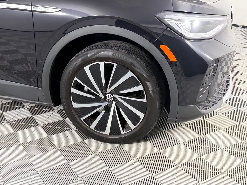 Used 2023 Black Volkswagen Pro S Plus image 12