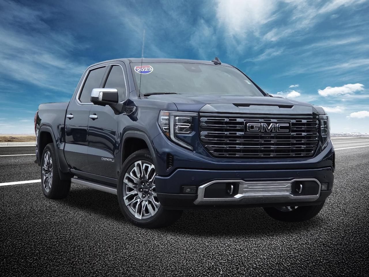 Used 2023 Pacific Blue Metallic GMC Denali Ultimate image 2