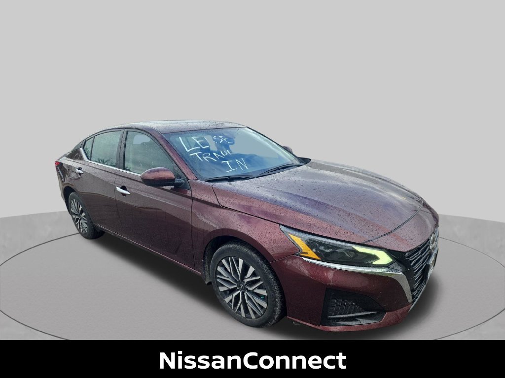 Used 2024 Red Nissan 2.5 SV image 9