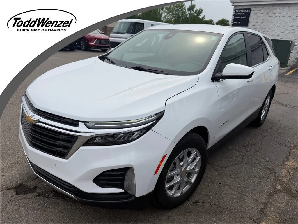 Used 2024 Summit White Chevrolet LT image 1