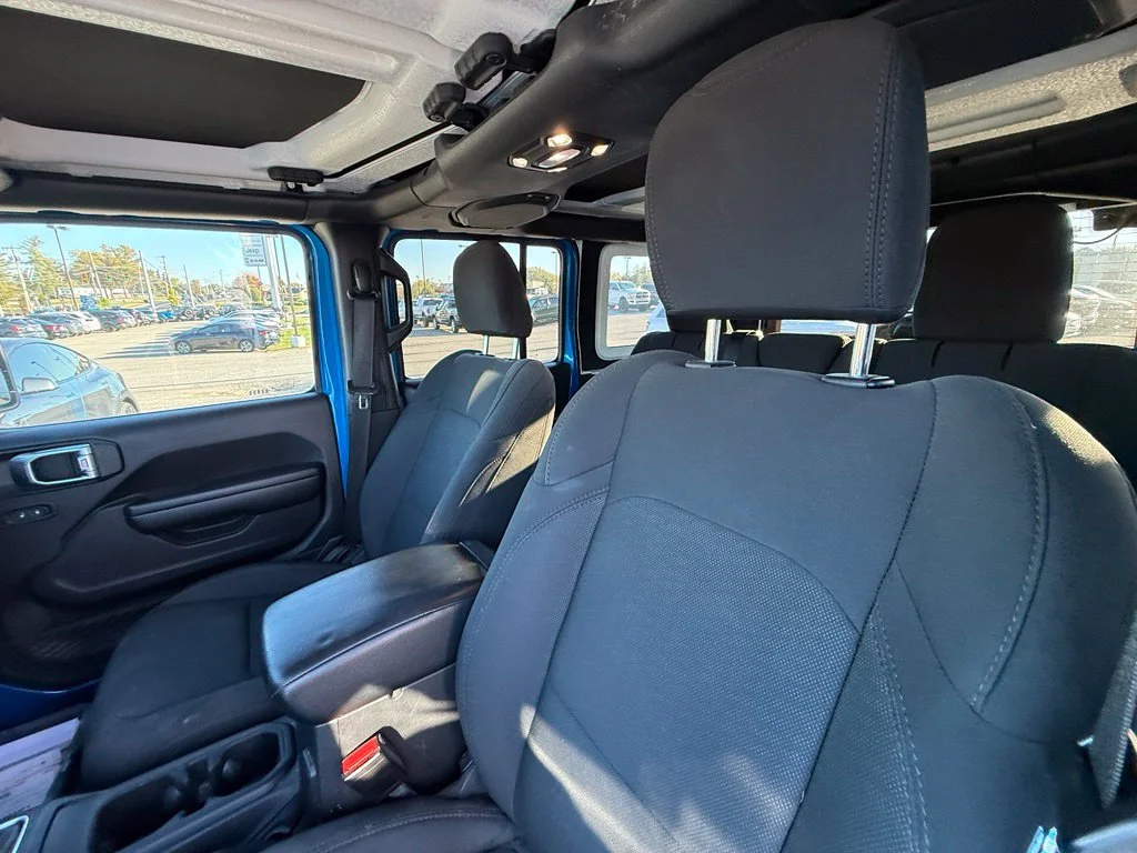 Used 2021 Blue Jeep Unlimited Sport Altitude image 13