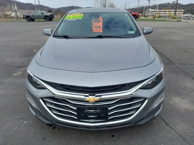 Used 2024 Gray Chevrolet LT image 4