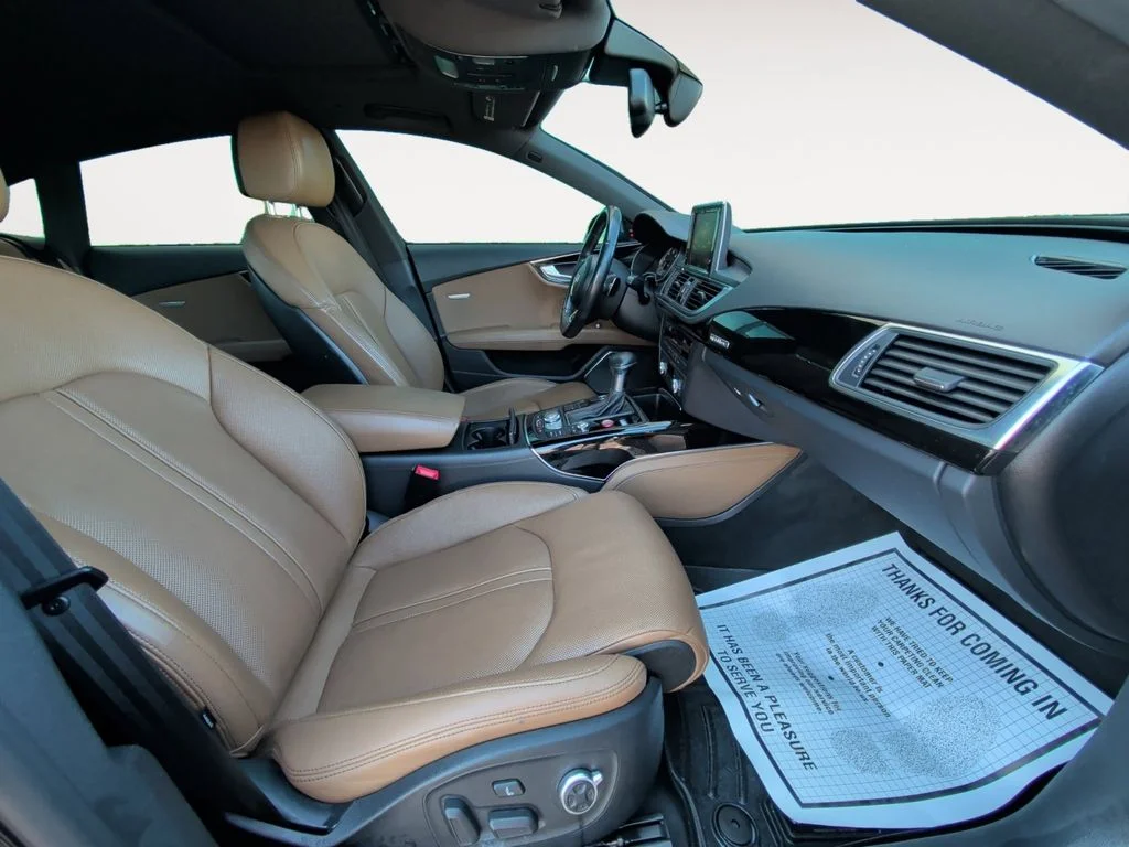Used 2014 Blue Audi 4.0T Prestige image 15