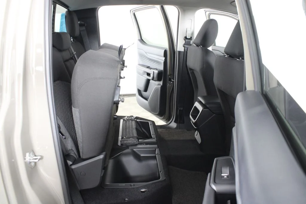 New 2026 Marsh Gray Ford XLT image 13