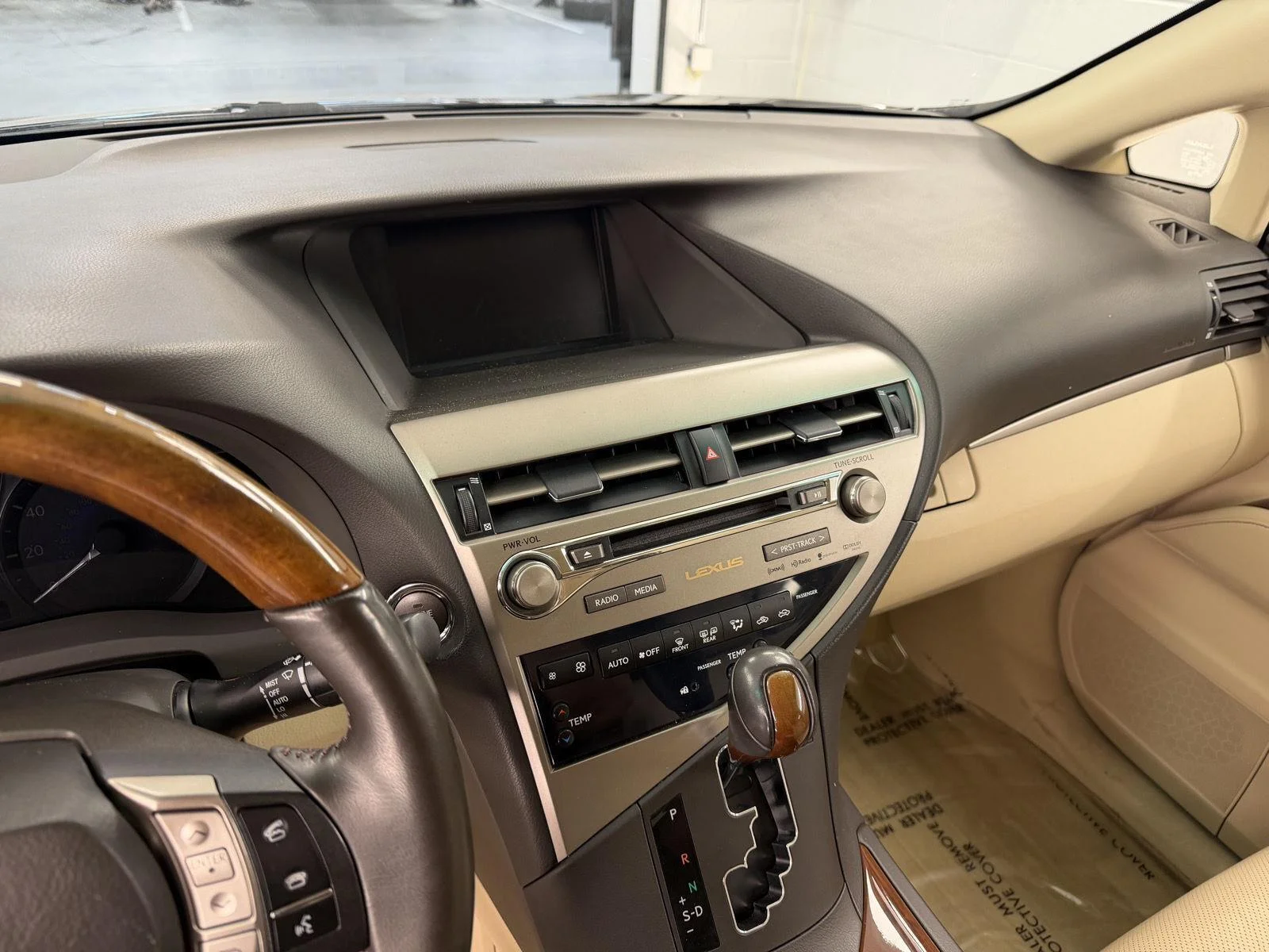 Used 2013 Obsidian Lexus Base image 12