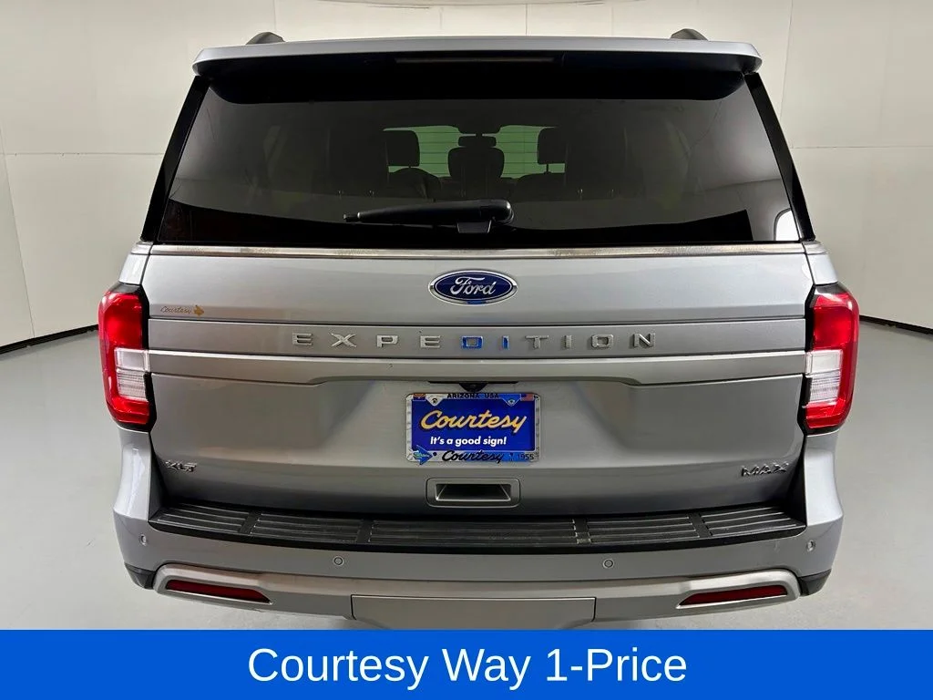 Used 2024 Silver Ford XLT image 11