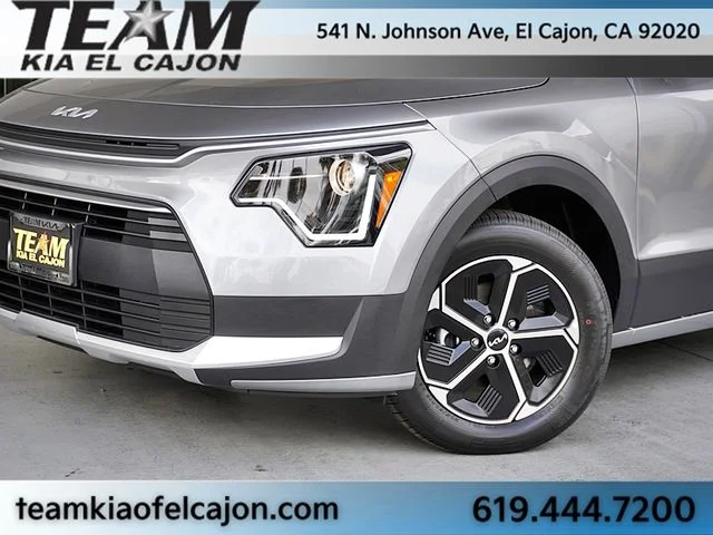 New 2026 Gray Kia LX image 3