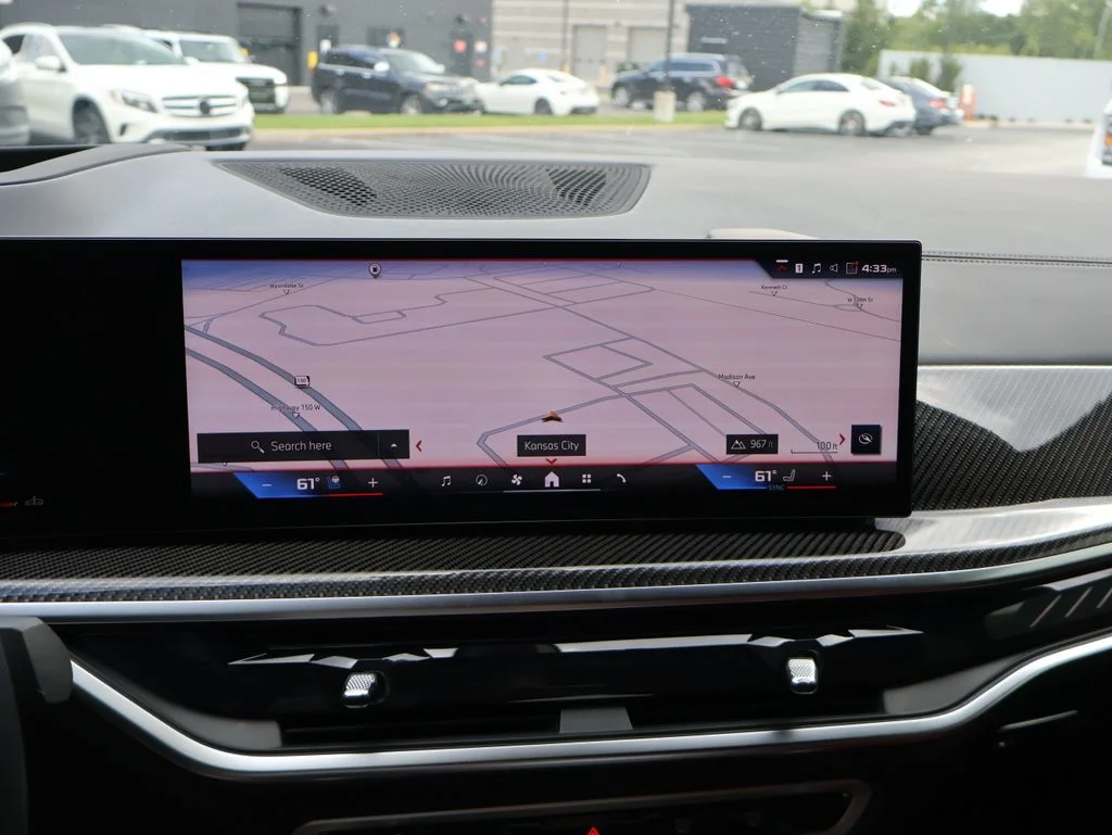 Used 2026 Gray BMW M60i image 22