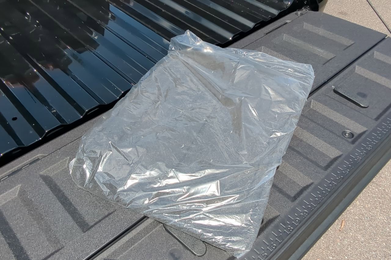 New 2026 Onyx Black GMC Elevation image 35