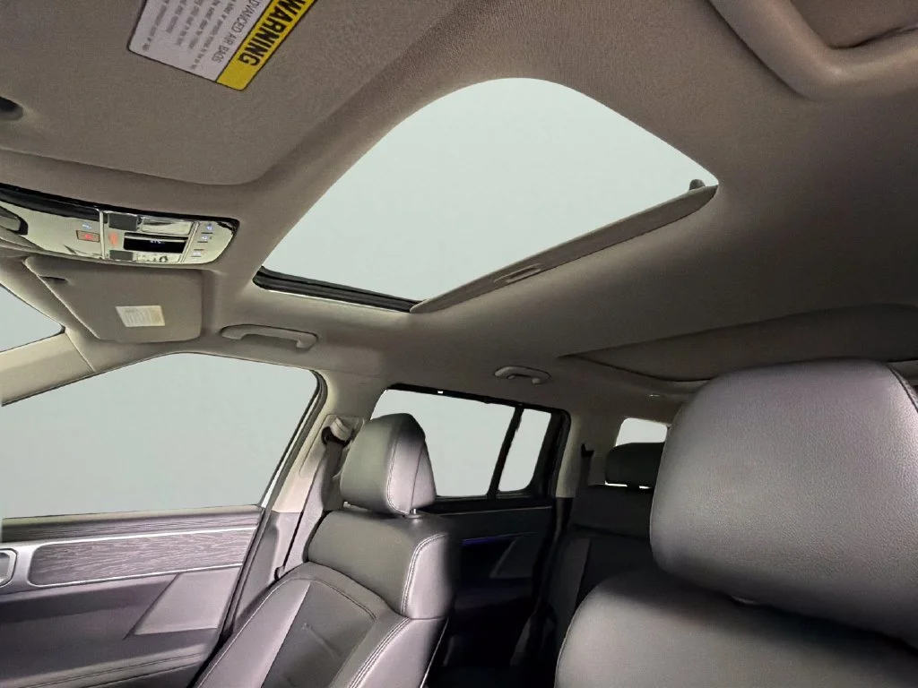 Used 2026 White Hyundai Limited image 26