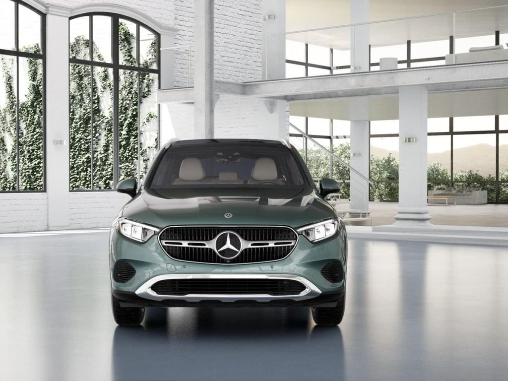 New 2027 Verde Silver Metallic Mercedes-Benz GLC 300 image 7