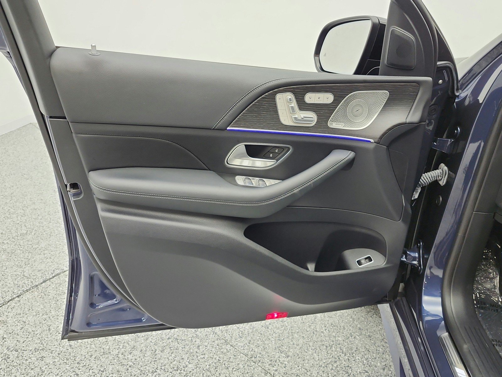 Certified Used 2024 Twilight Blue Metallic Mercedes-Benz AMG® GLE 53 4MATIC+ Coupe image 15