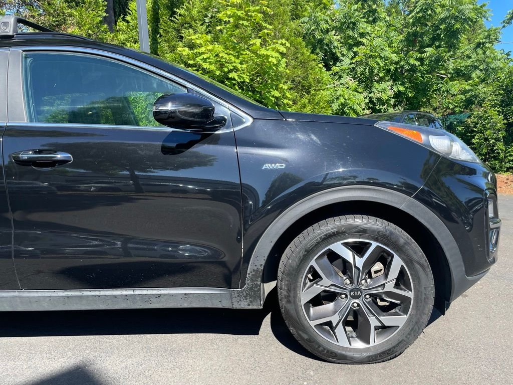 Used 2022 Black Cherry Pearl Kia EX image 2