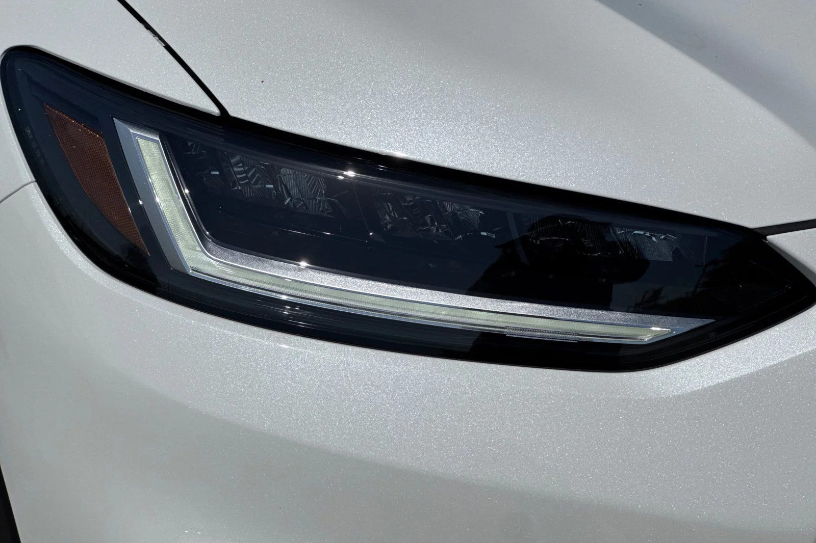 New 2027 PLATINUM WHT PR Honda LX image 31