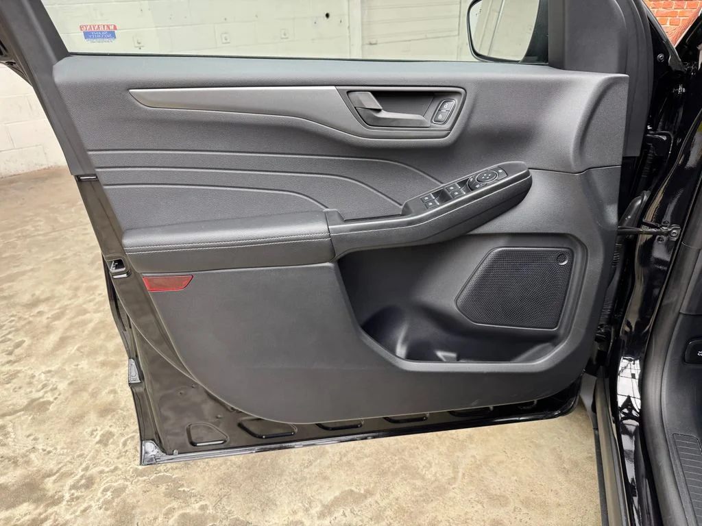 New 2026 Agate Black Metallic Ford Active® image 8