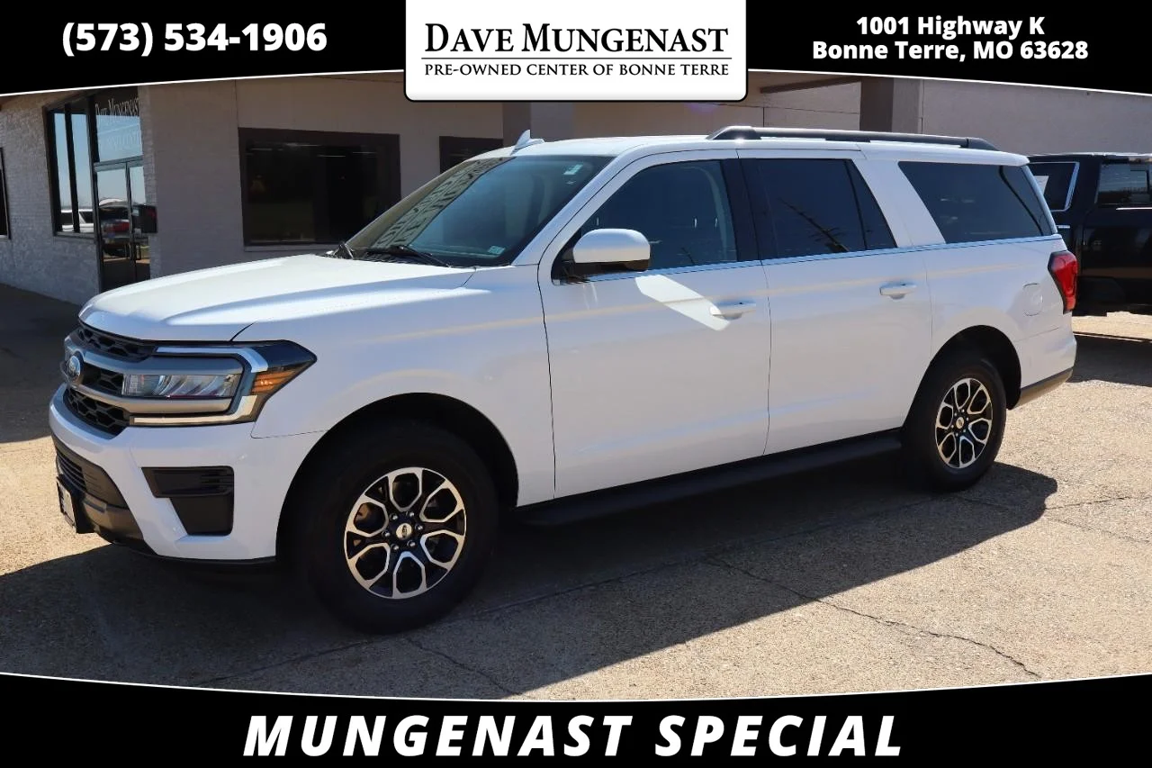 Used 2022 Star White Metallic Tri-Coat Ford XLT image 1