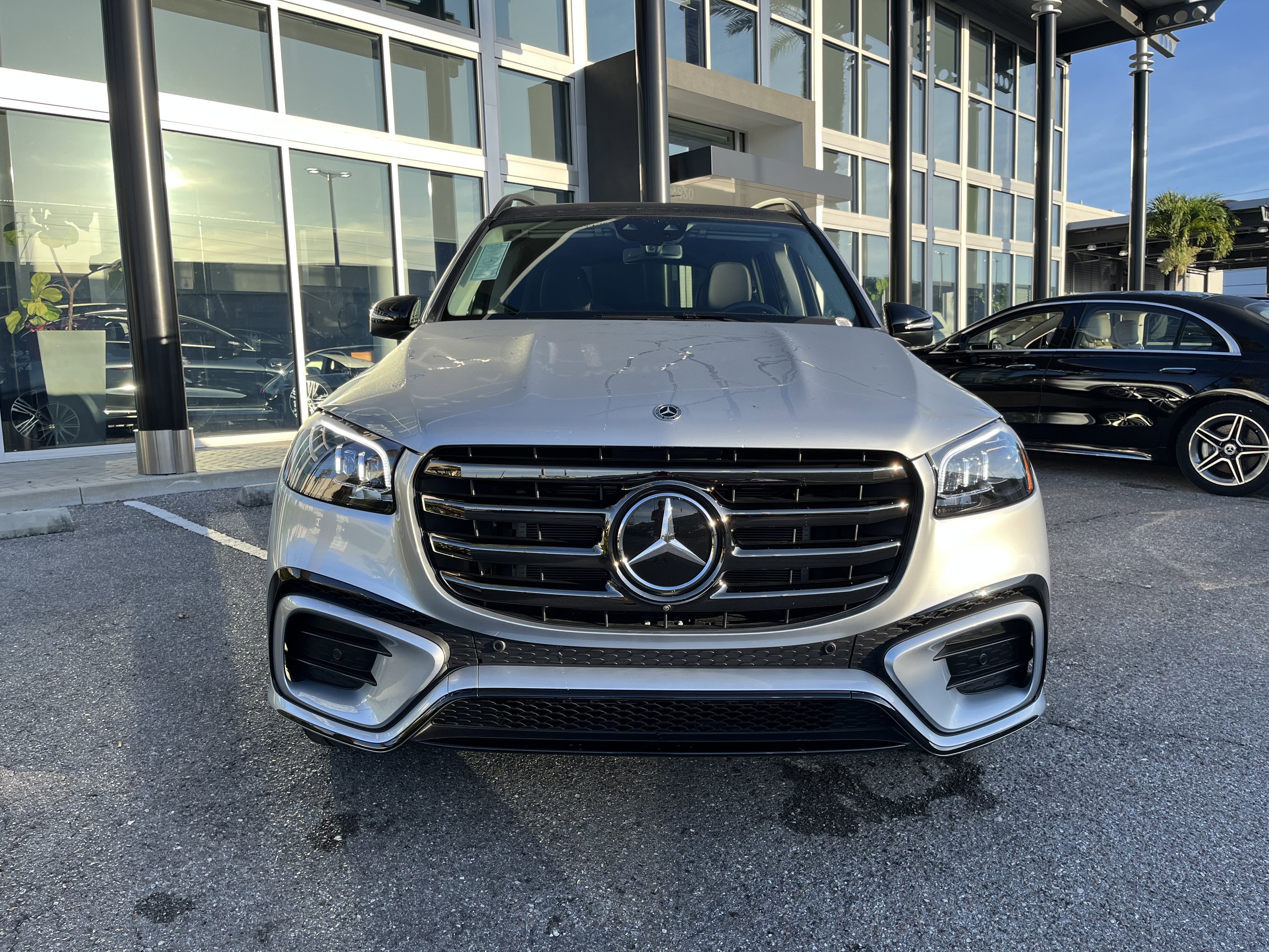 New 2026 CIRRUS SILVER Mercedes-Benz GLS 450 image 10