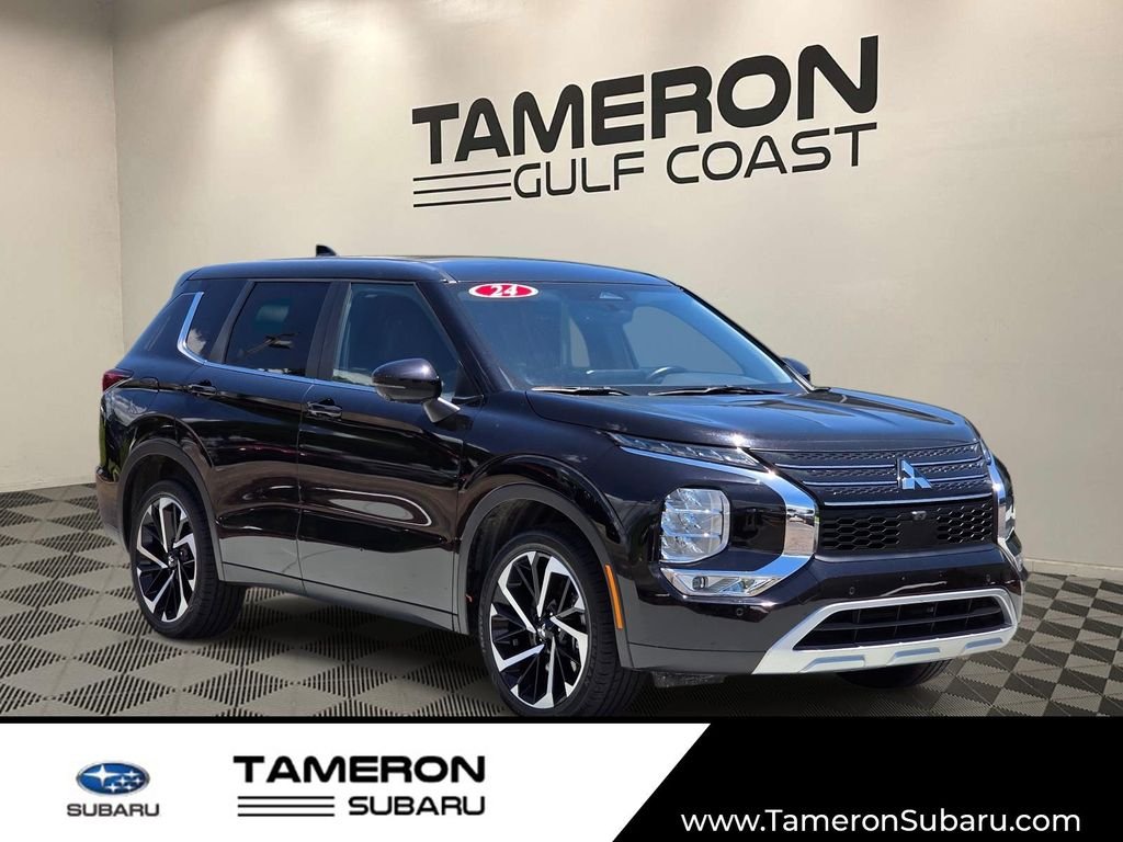 2024 Mitsubishi Outlander SE Black Edition w Pano S-AWC's photo