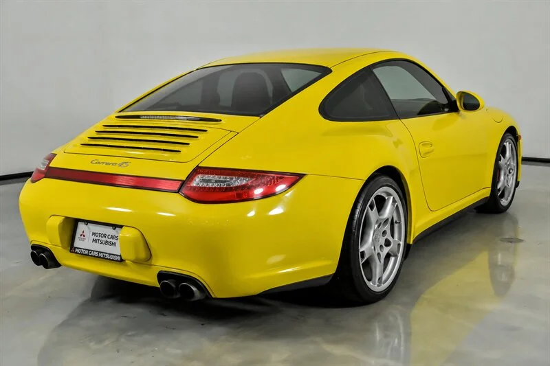 Used 2009 Speed Yellow Porsche Carrera 4S image 6