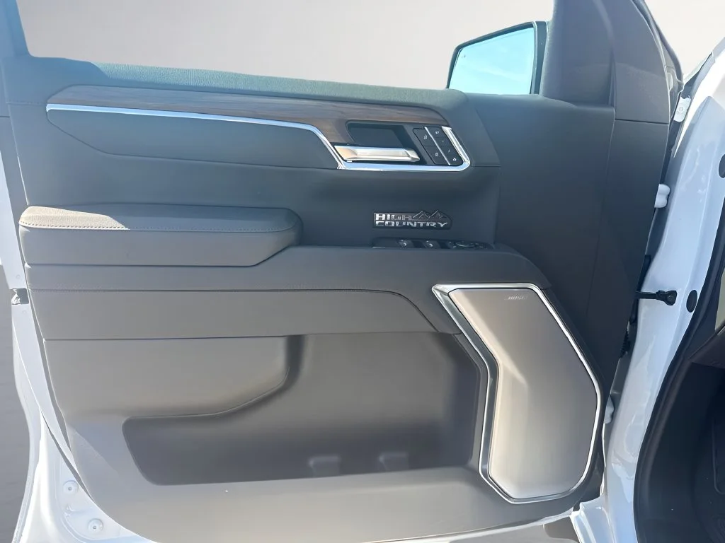 New 2026 White Chevrolet High Country image 27