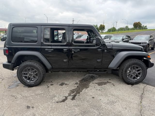 New 2026 Black Clear-Coat Exterior Paint Jeep Sport S image 5