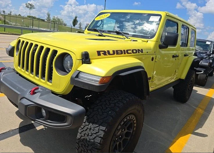 Used 2023 Yellow Jeep Rubicon image 3