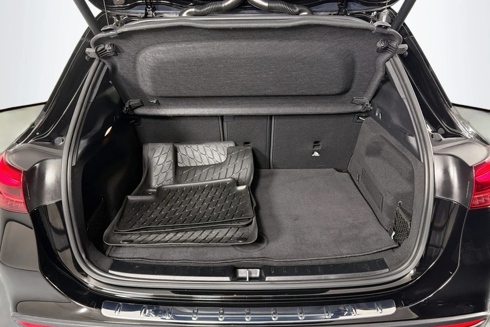 Certified Used 2025 Night Black Mercedes-Benz 250 image 23