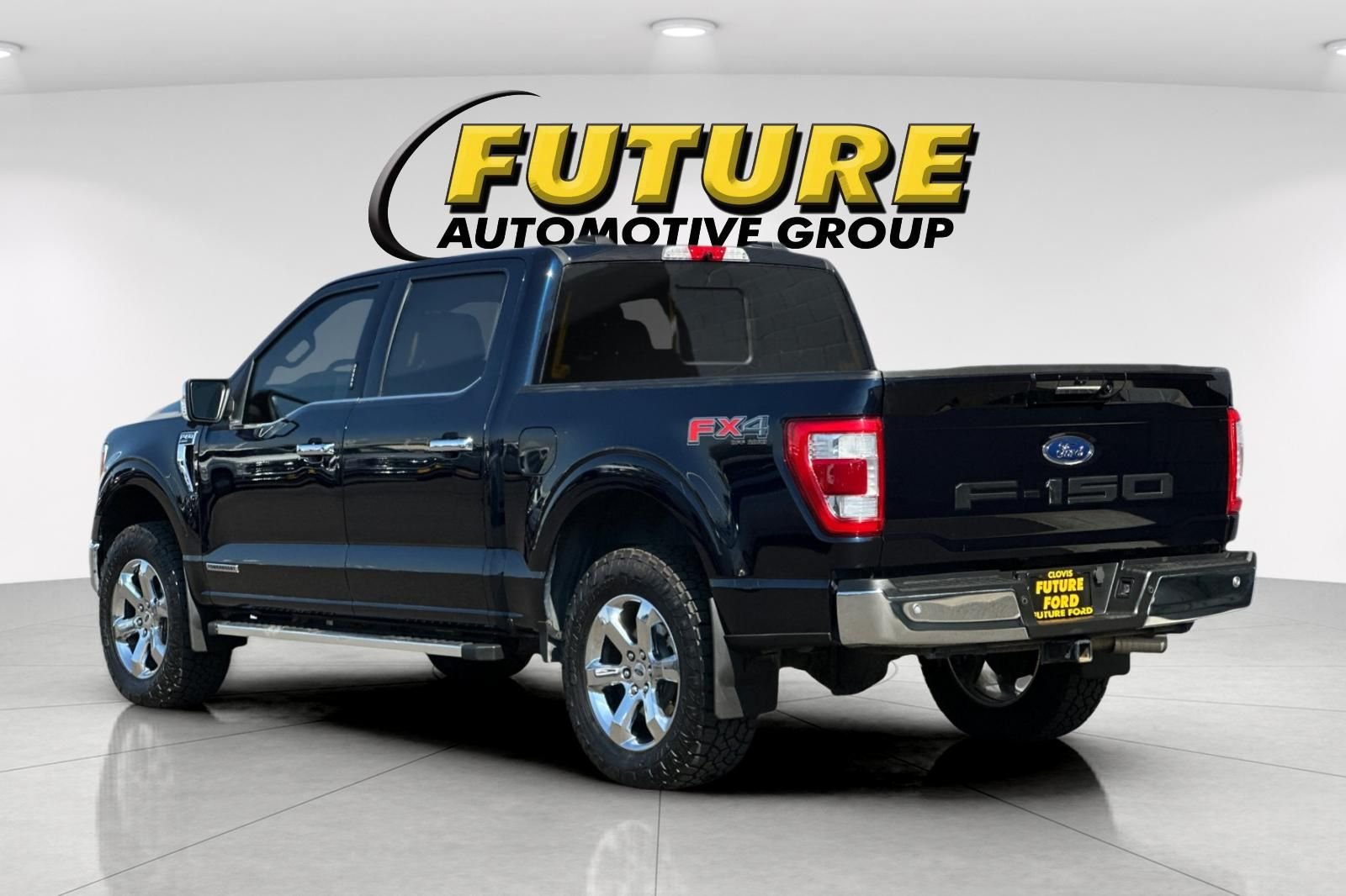 Used 2022 Blue Ford Lariat image 5